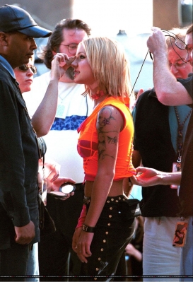 001_284129.jpg