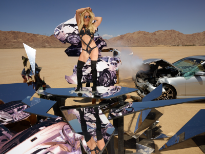 Britney-Online_net-BS244.png