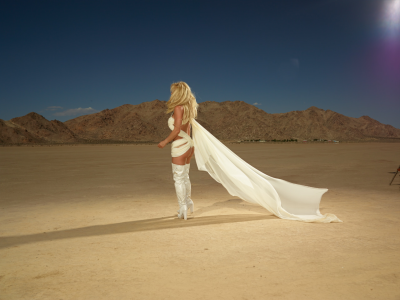 Britney-Online_net-BS272.png