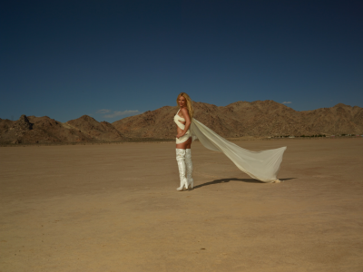 Britney-Online_net-BS283.png