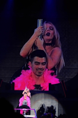 09.jpg